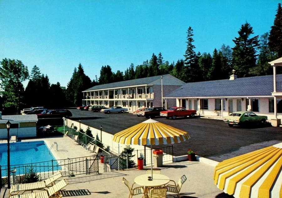 Belle Isle Motel & Dining Room - Postcard (newer photo)